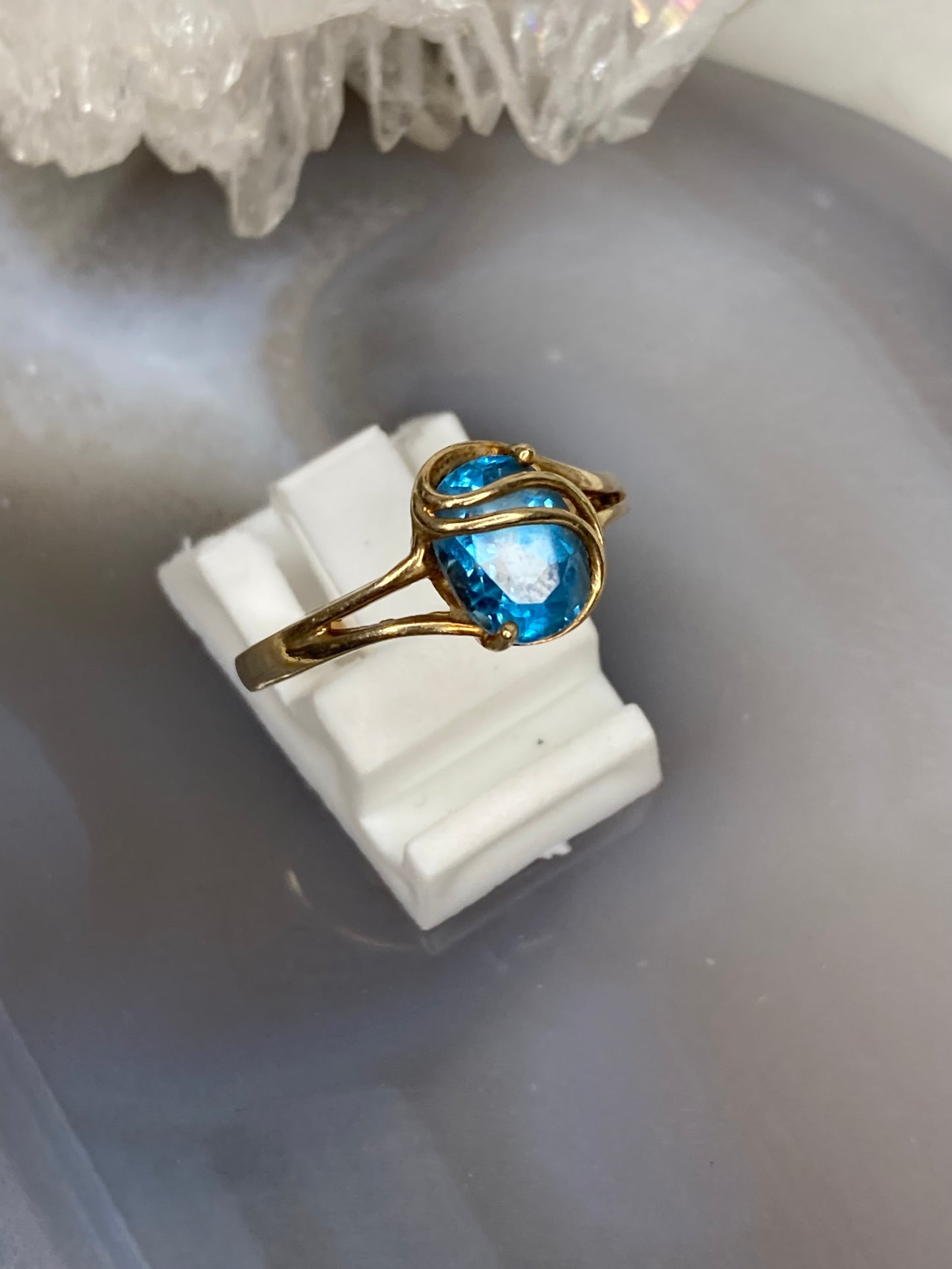 10k gold aquamarine ring