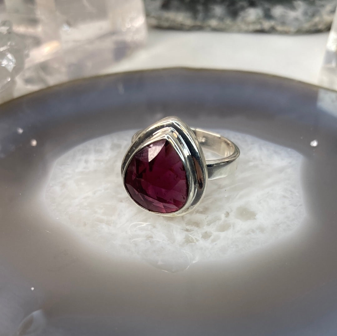 Sterling silver rhodolite garnet ring