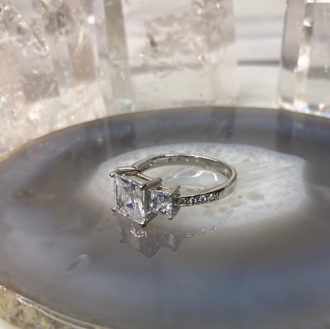 Sterling silver cubic zirconia ring
