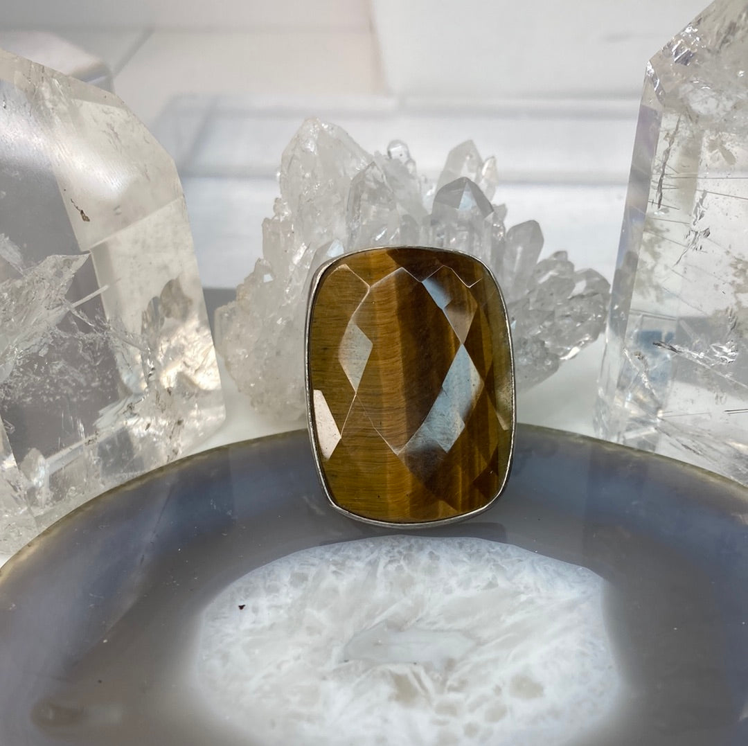 Faceted tigers eye gemstone ring