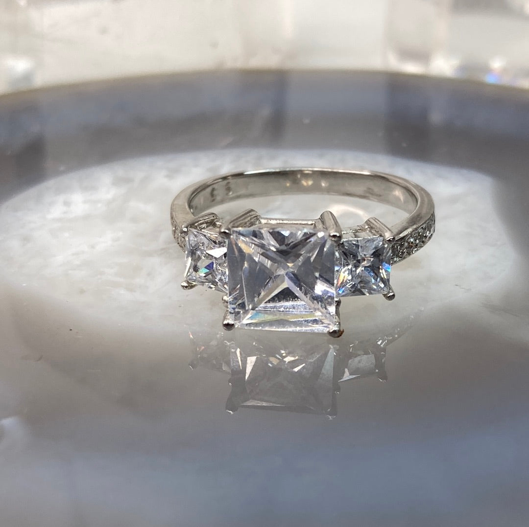 Sterling silver cubic zirconia ring