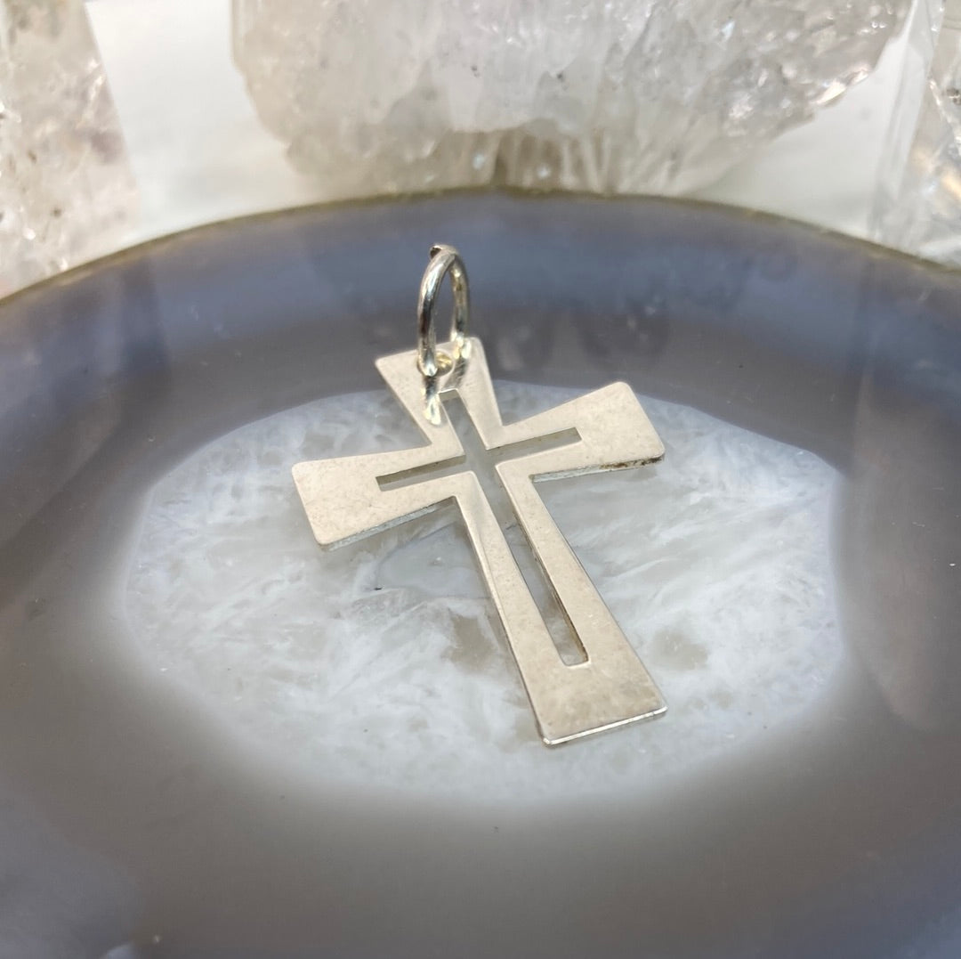 Sterling silver cross pendant