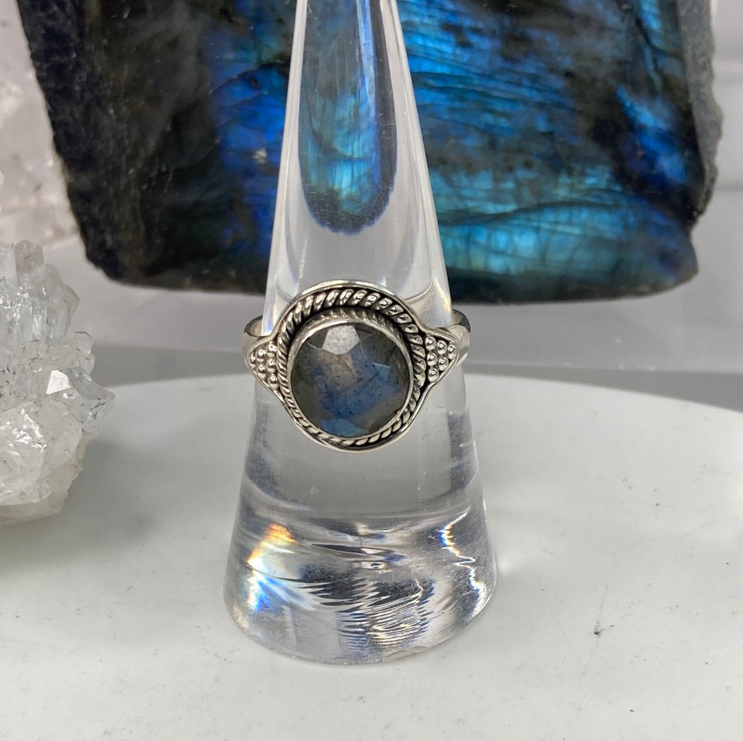 Sterling silver labradorite ring