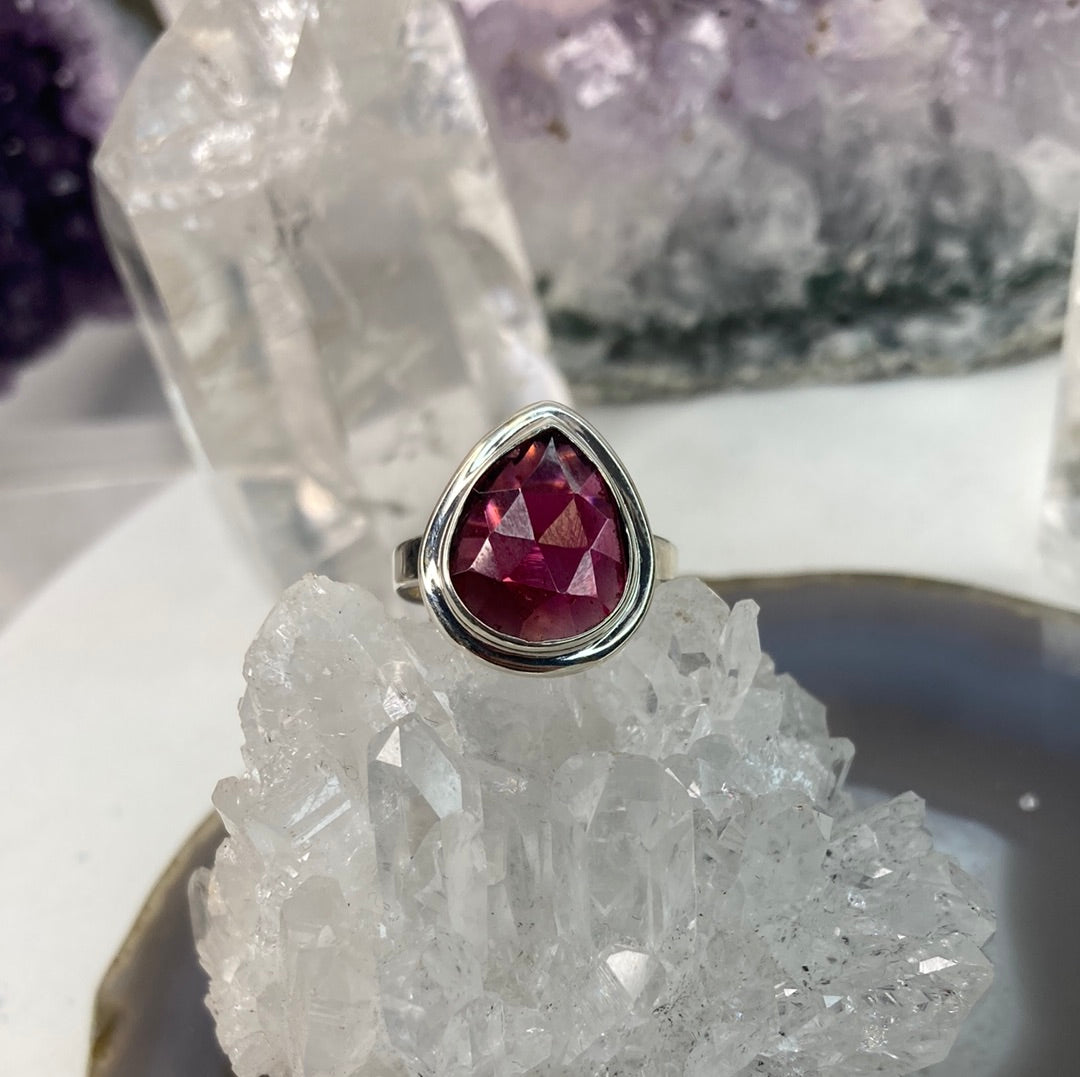 Sterling silver rhodolite garnet ring