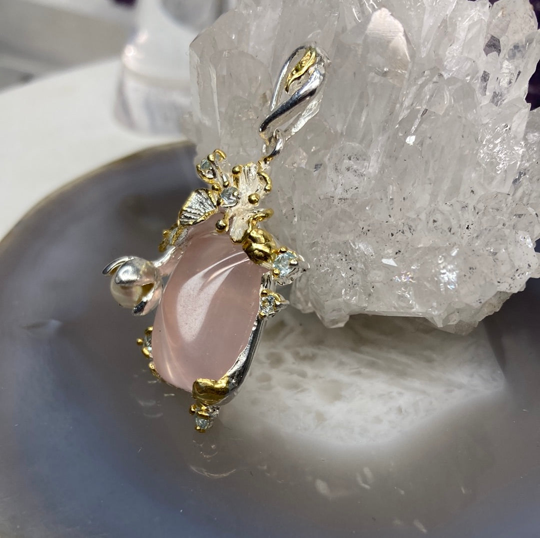 Sterling silver rose quartz pearl flower pendant